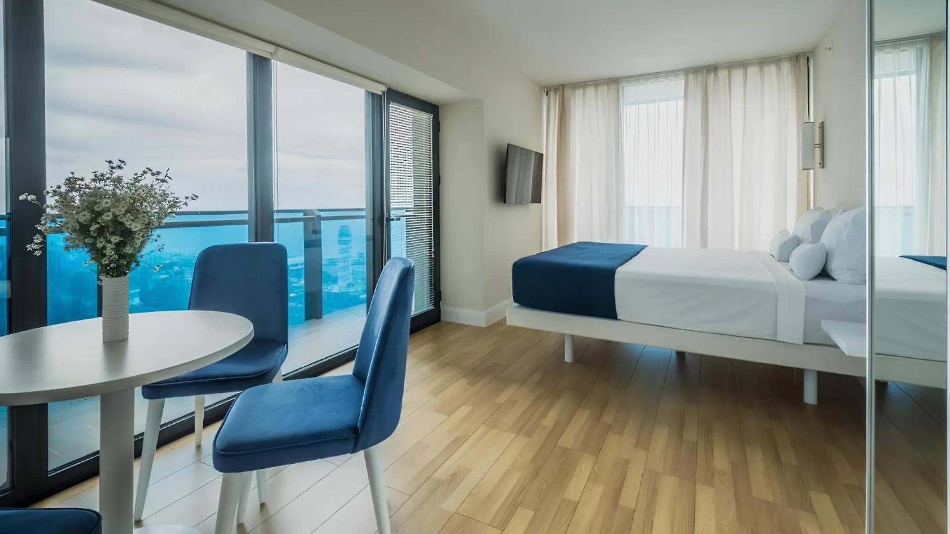 Sea View Panoramic Suite Orbi City Batumi Apartment