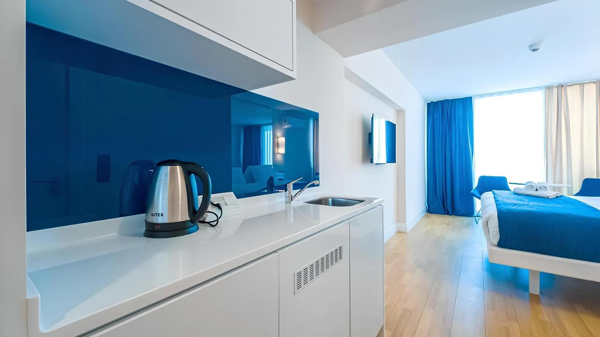 Sea View Panoramic Suite Orbi City Batumi 0*,  Georgia