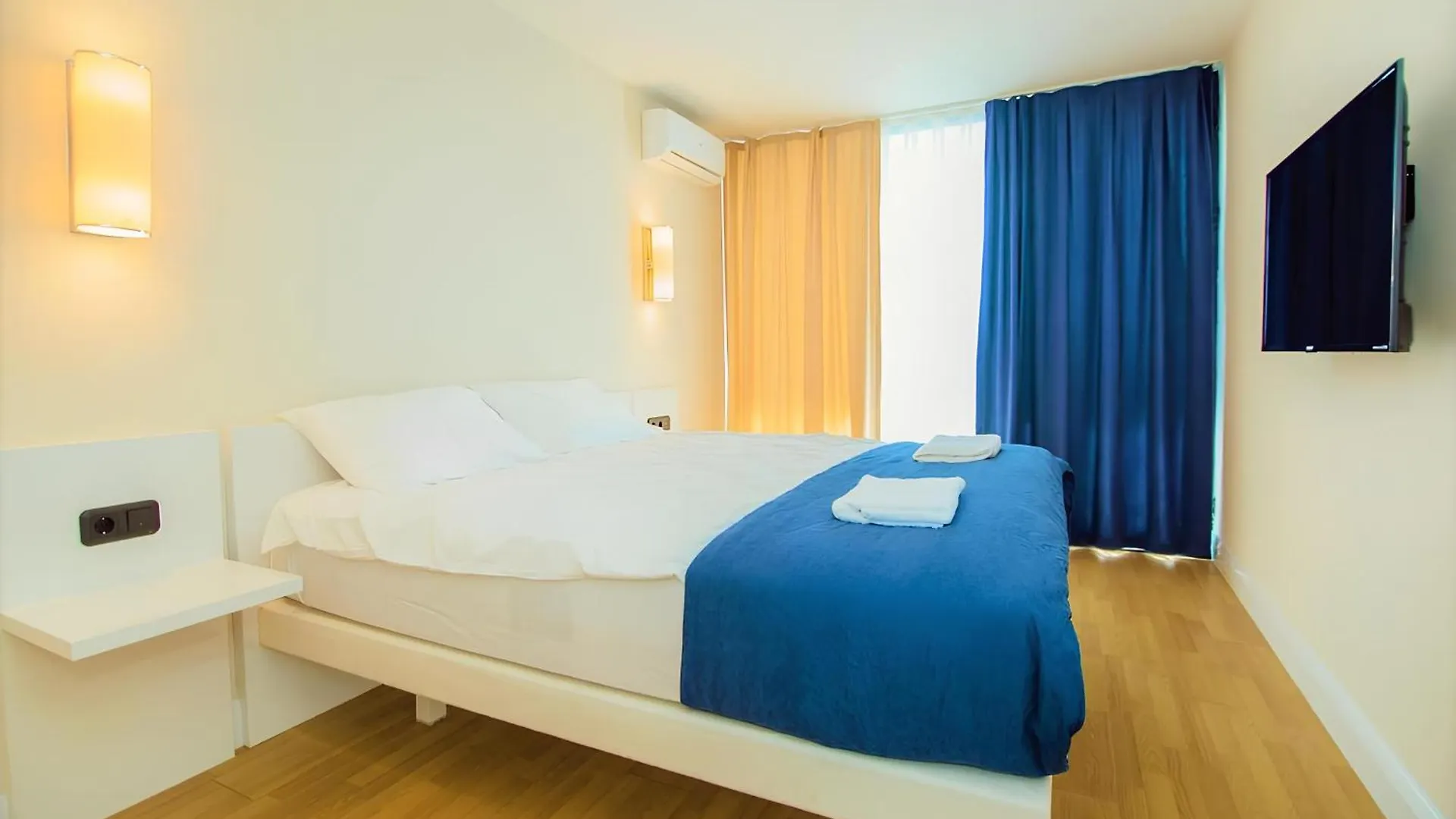 Sea View Panoramic Suite Orbi City Batumi Apartment